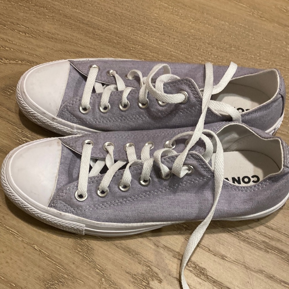 Converse shoes size mens 6 women 8